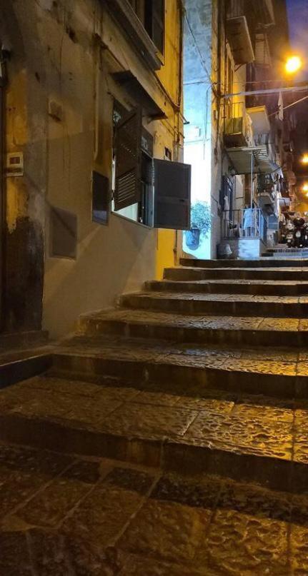 La Casa E Pulcinella Lejlighed Napoli Eksteriør billede
